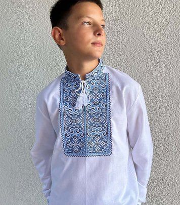 Boy&rsquo;s embroidered shirt &ldquo;Morozko&rdquo; in white with light blue embroidery